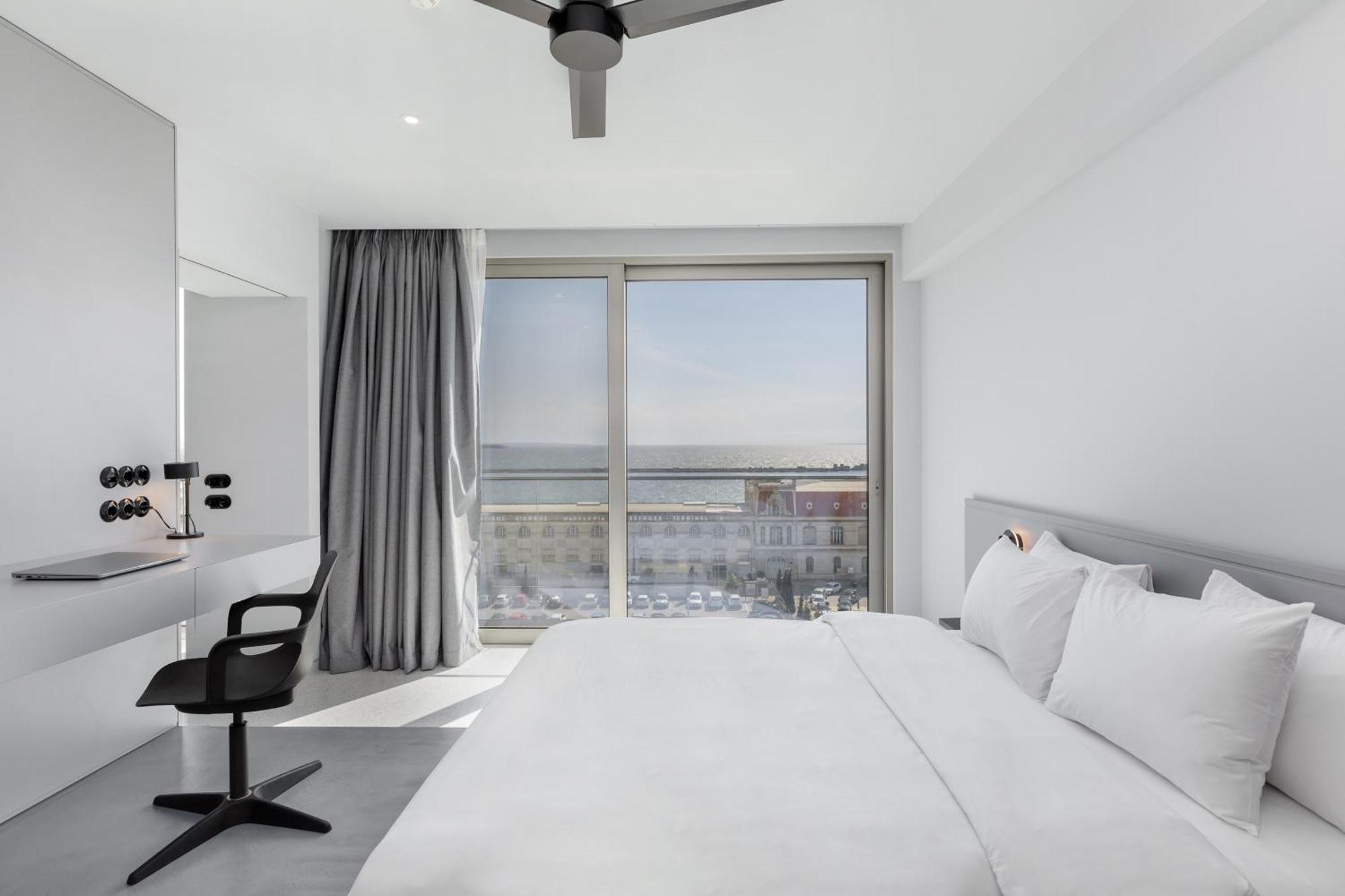 Nero Luxury Suites By Zennova 테살로니키 외부 사진
